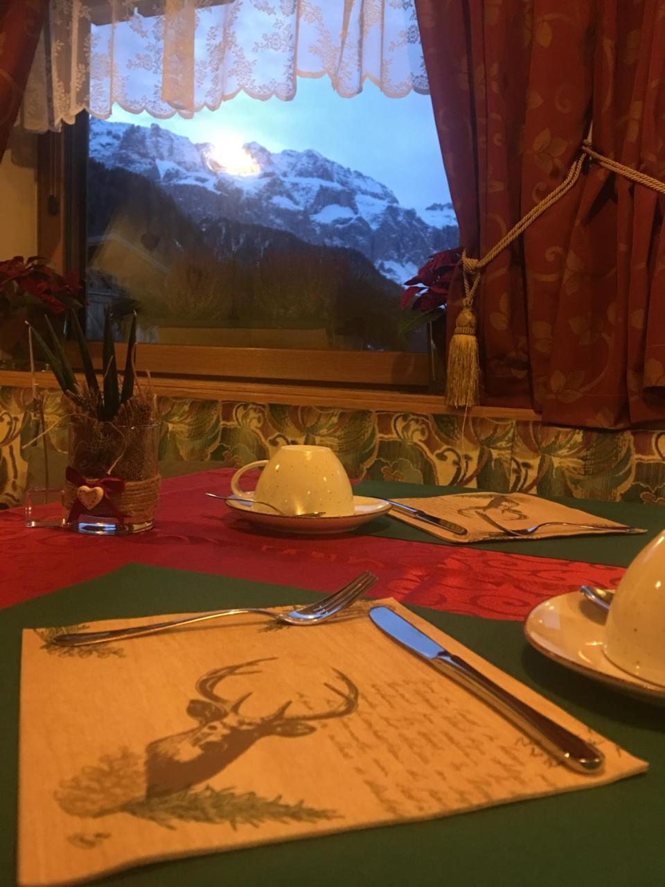 Bed and Breakfast Garni Neidia Сельва-ди-Валь-Гардена Экстерьер фото